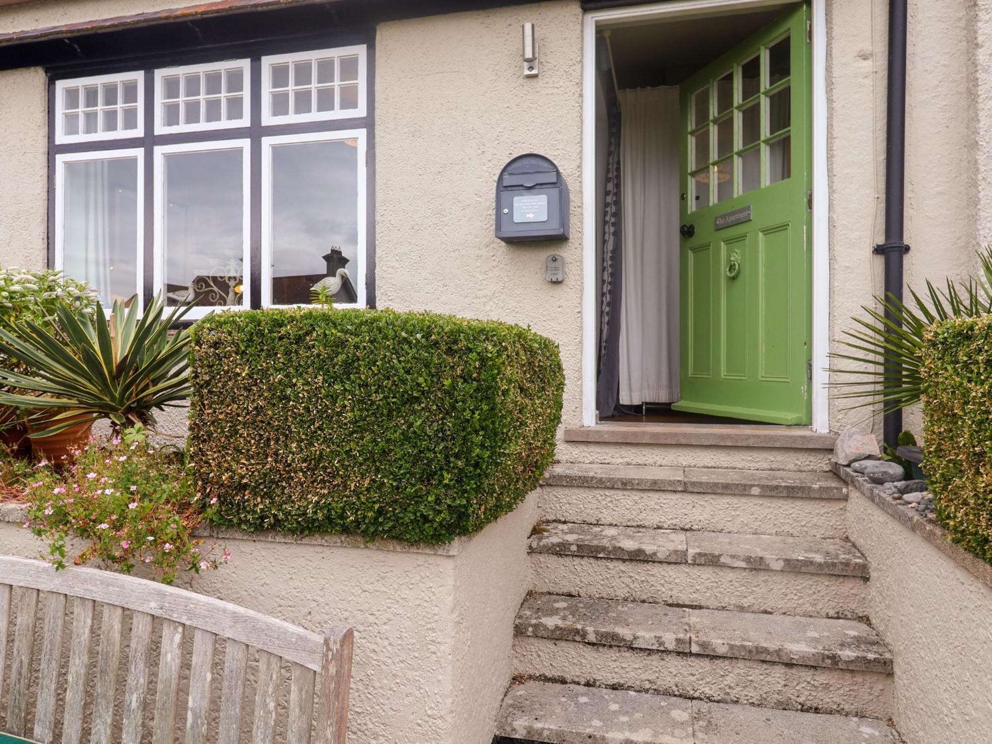 The Apartment At Queen Anne'S Lodge Lyme Regis Zewnętrze zdjęcie